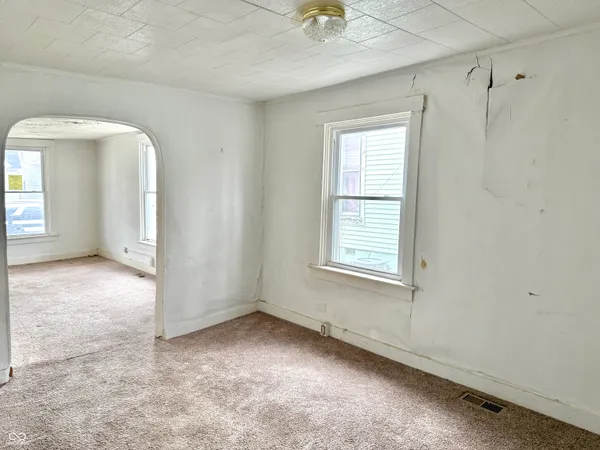 $120,000 | 328-330 West Mechanic Street, Shelbyville, IN 46176