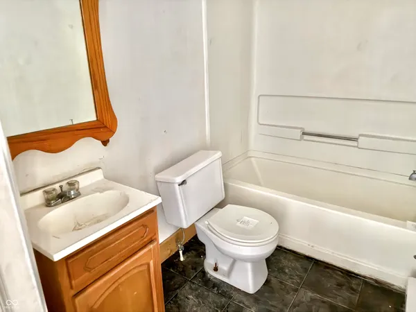 $120,000 | 328-330 West Mechanic Street, Shelbyville, IN 46176