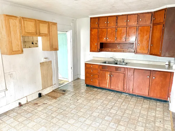 $120,000 | 328-330 West Mechanic Street, Shelbyville, IN 46176