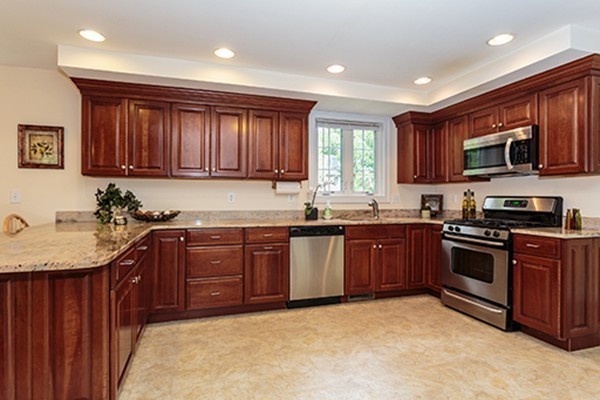 31 Riverside Avenue Bedford, MA 01730 - Photo 3 of 28 Gallery Image 3