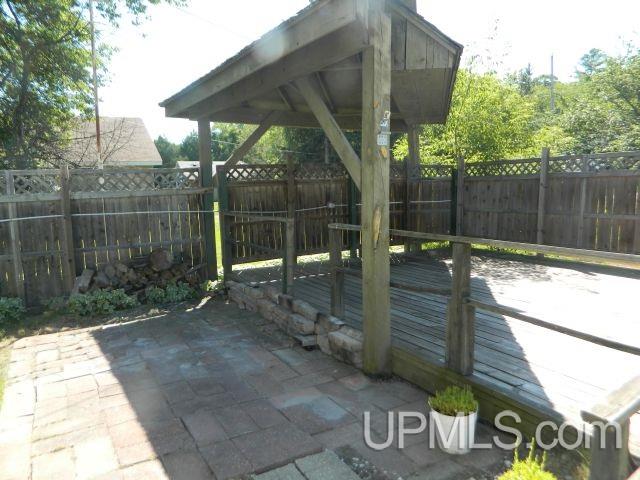 605 Co Road Niagara, WI 54151 - Photo 3 of 28
