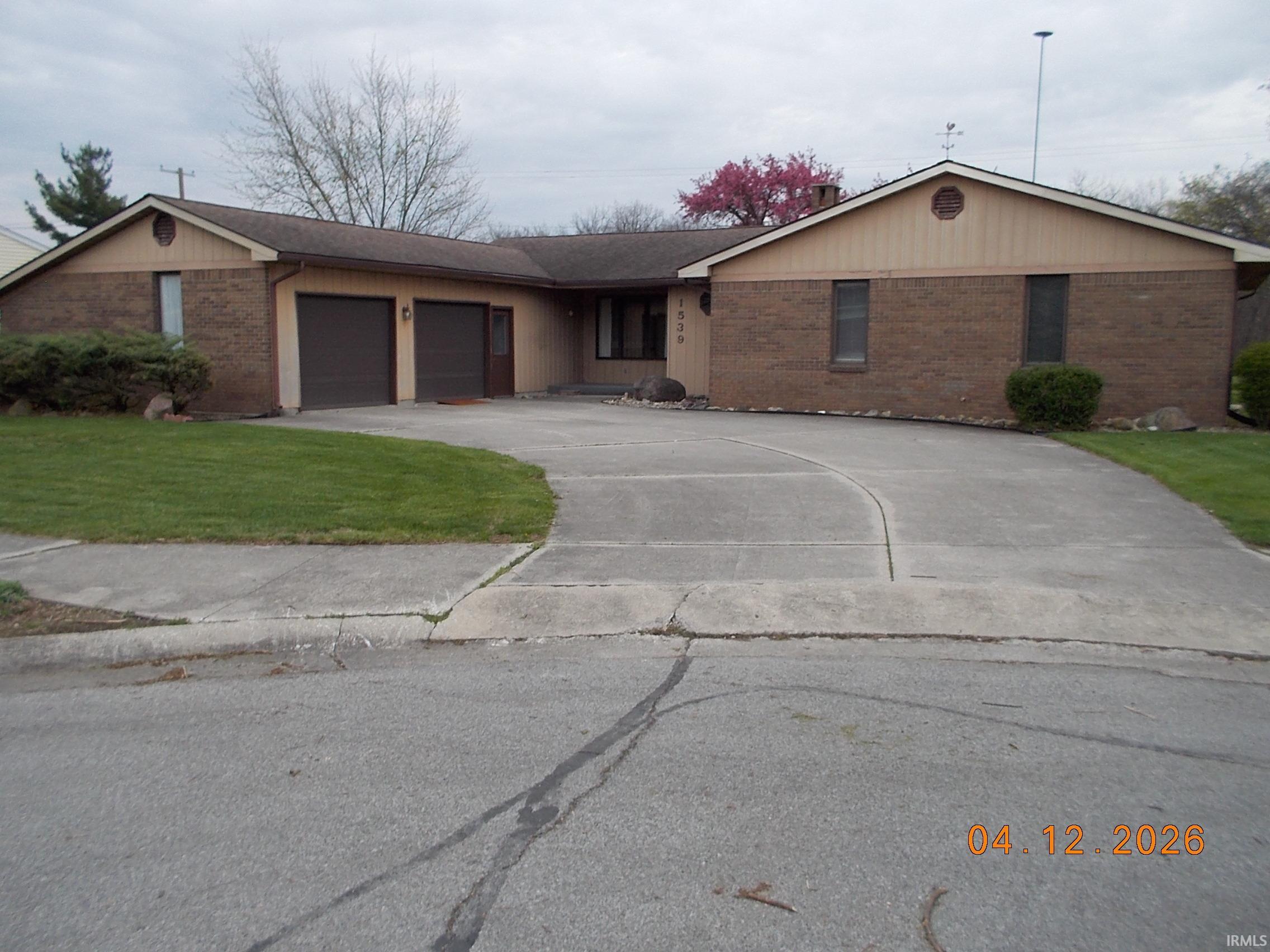 1539 Yorkshire Drive Decatur, IN 46733 - Photo 1 of 16