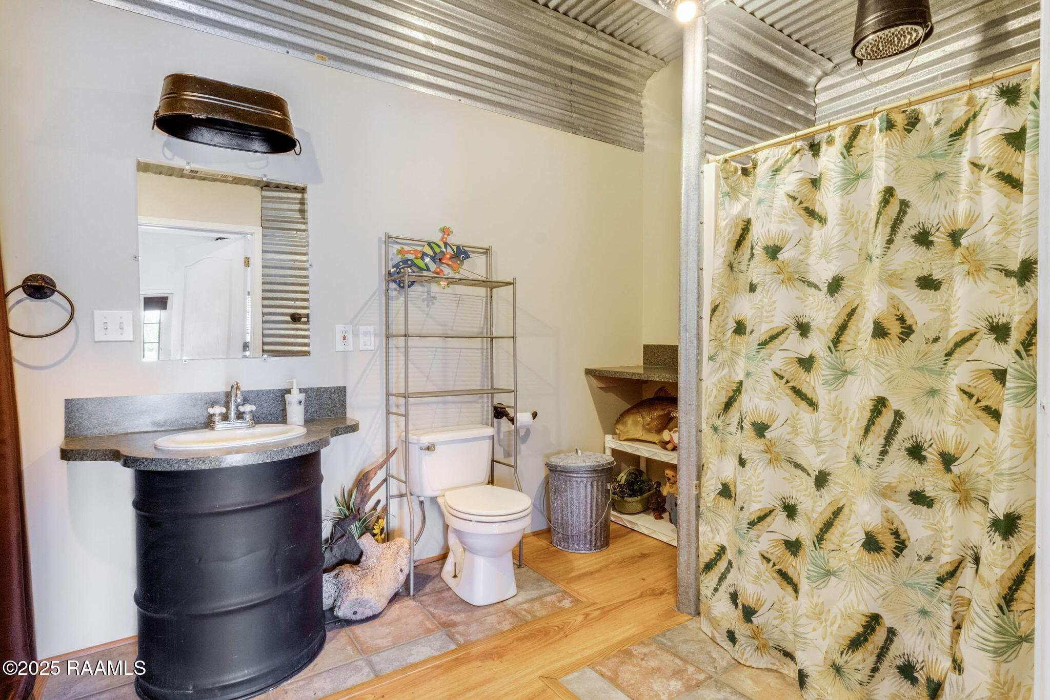 3027 Hoffpauir Road Rayne, LA 70578 - Photo 24 of 31 3027 Hoffpauir Apartment interior vw 1