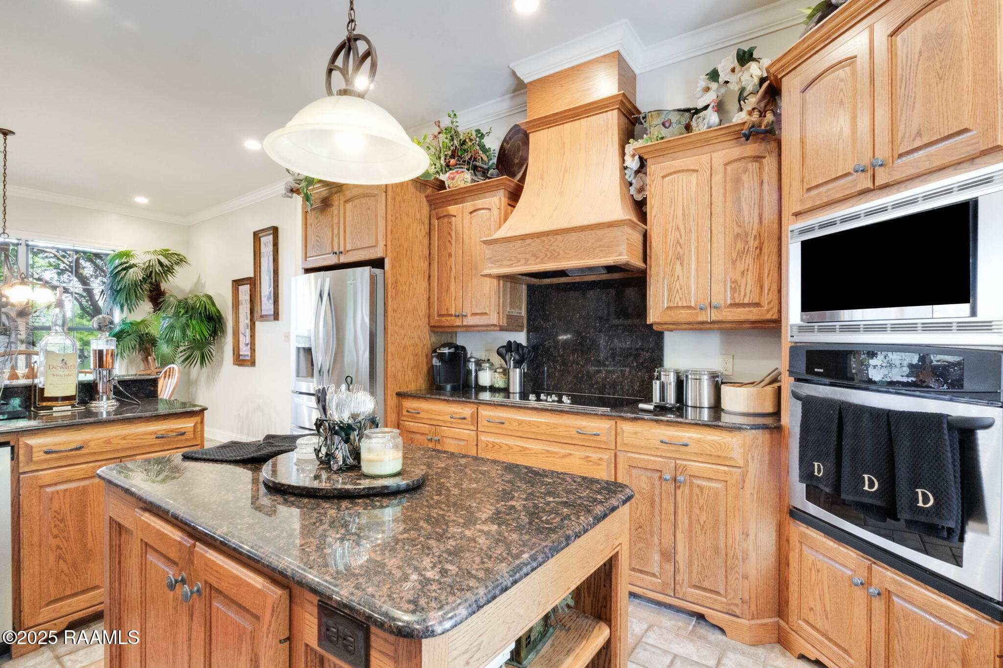 3027 Hoffpauir Road Rayne, LA 70578 - Photo 6 of 31 3027 Hoffpauir Kitchen vw 3