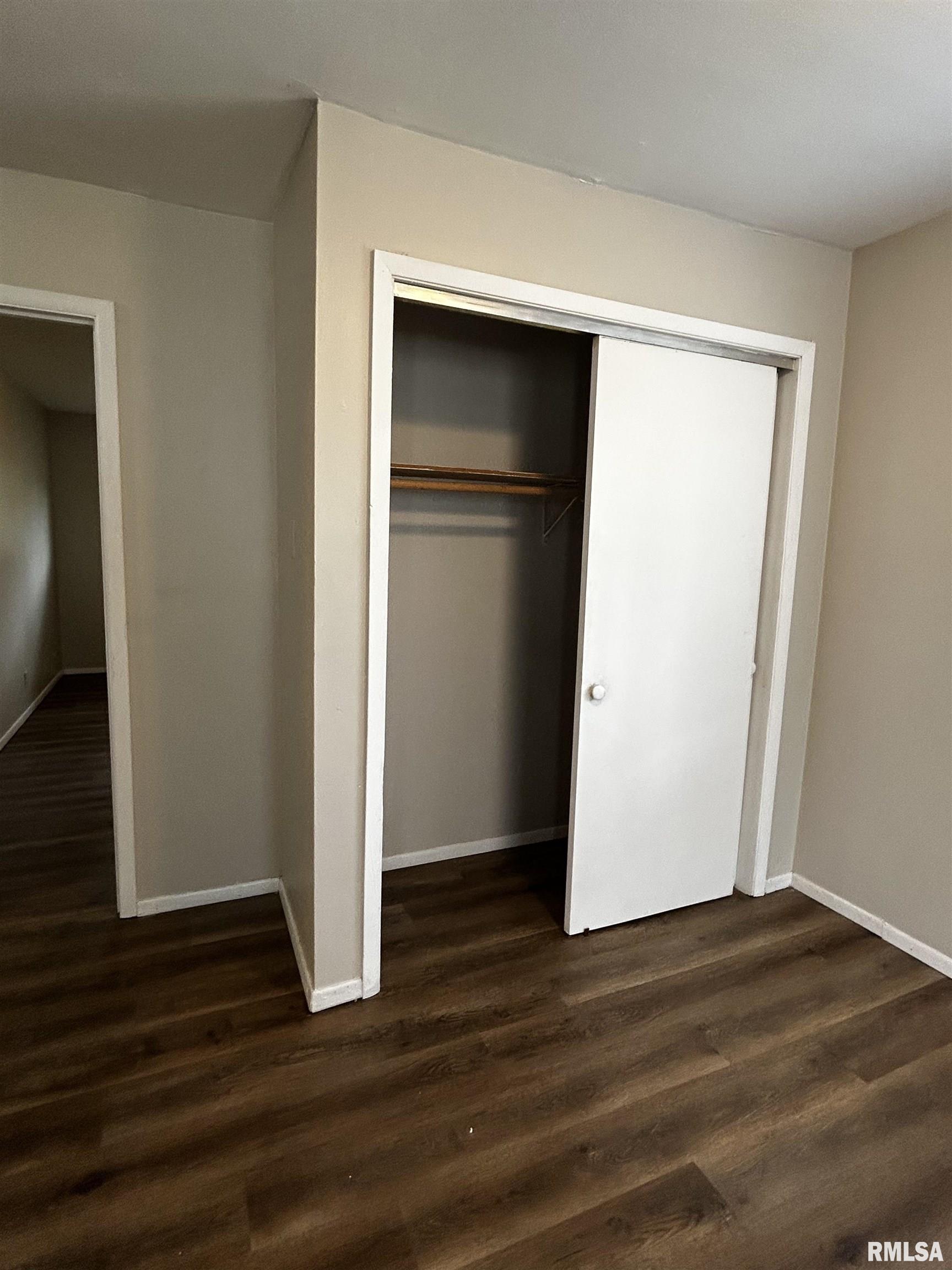 1900 Sheridan Road, Unit 7 Pekin, IL 61554 - Photo 11 of 17