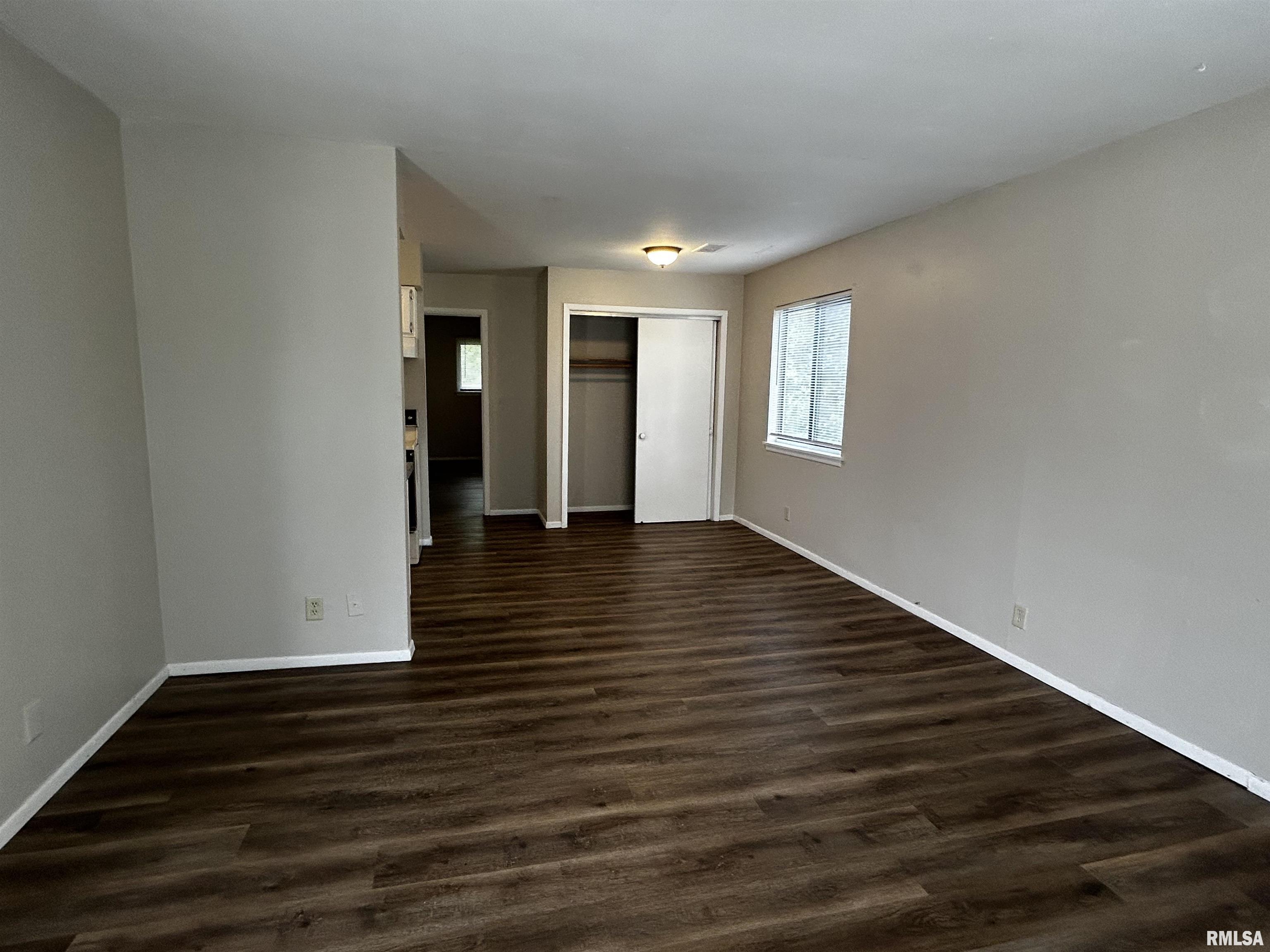 1900 Sheridan Road, Unit 7 Pekin, IL 61554 - Photo 14 of 17