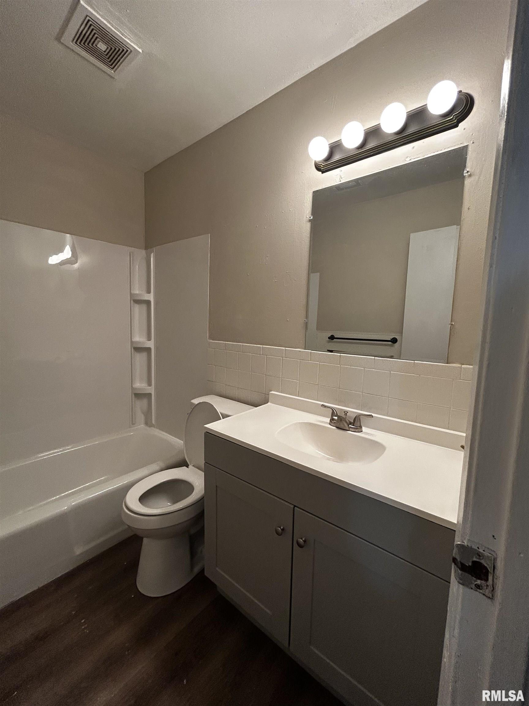 1900 Sheridan Road, Unit 7 Pekin, IL 61554 - Photo 17 of 17