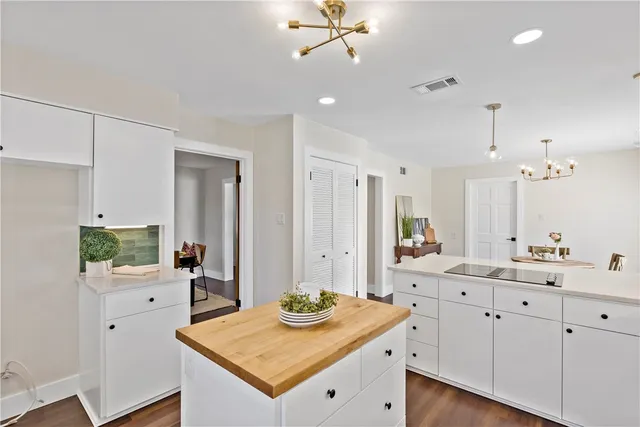 $474,900 | 3705 Old Oaks Drive, Bryan, TX 77802