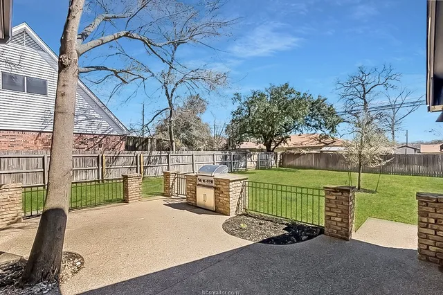 $474,900 | 3705 Old Oaks Drive, Bryan, TX 77802