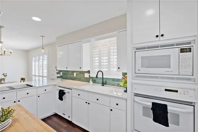 $474,900 | 3705 Old Oaks Drive, Bryan, TX 77802