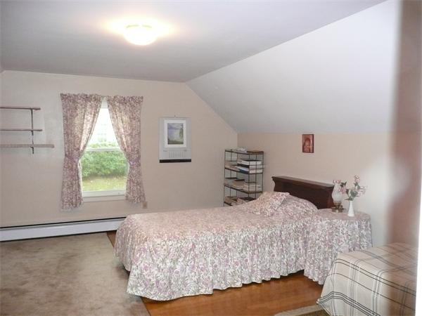 157 Howe Street Natick, MA 01702 - Photo 3 of 5 Gallery Image 3