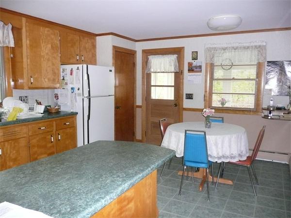 157 Howe Street Natick, MA 01702 - Photo 5 of 5 Gallery Image 5