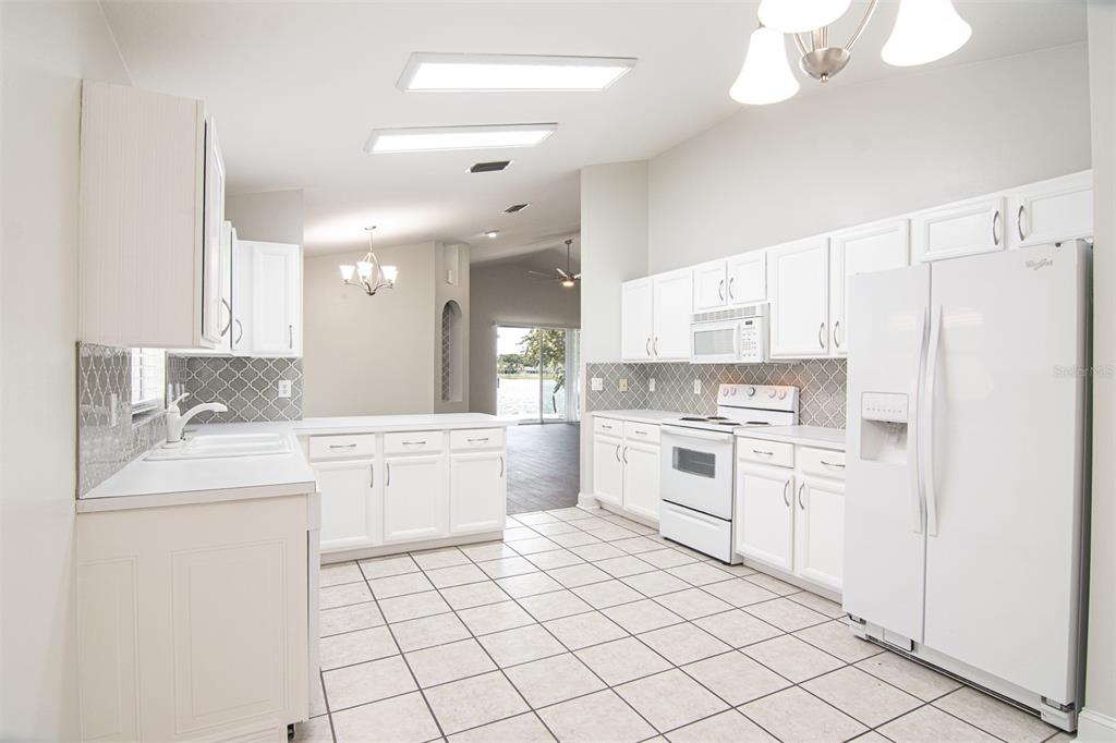 8635 Manassas Road Tampa, FL 33635 - Photo 13 of 41 Gallery Image 13