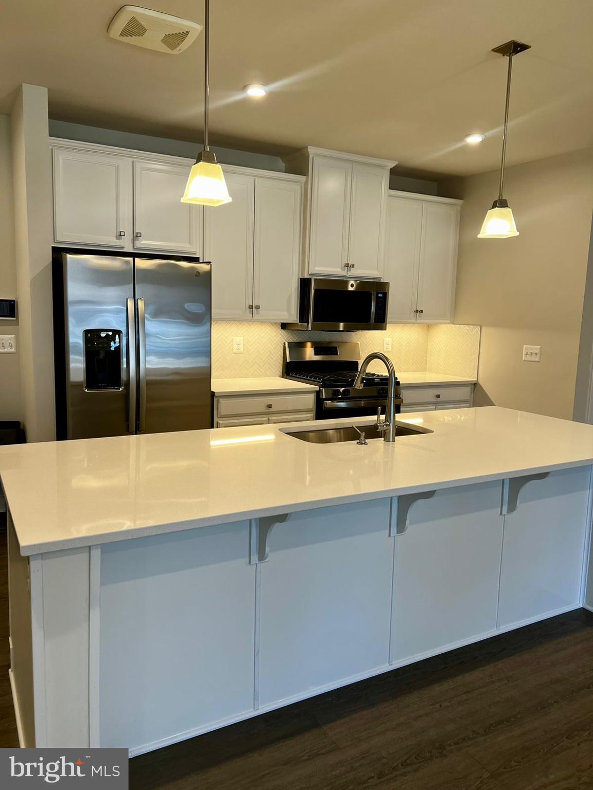 10421 Resort Road, Unit F Ellicott City, MD 21042 - Photo 8 of 24 Kitchen