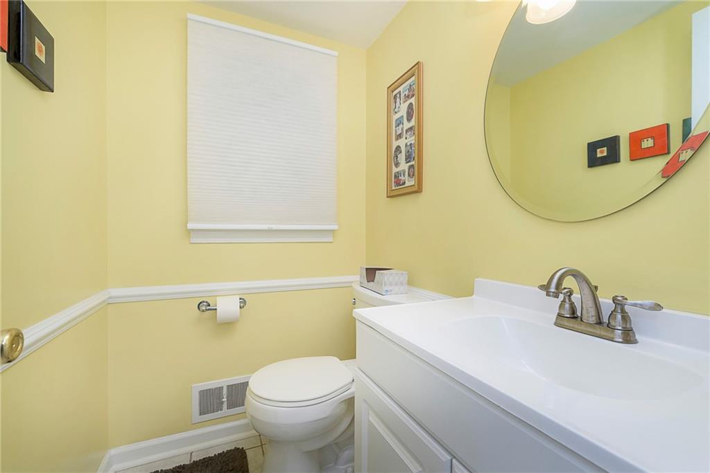 6226 Brokenhurst Road Indianapolis, IN 46220 - Photo 18 of 46 Gallery Image 18