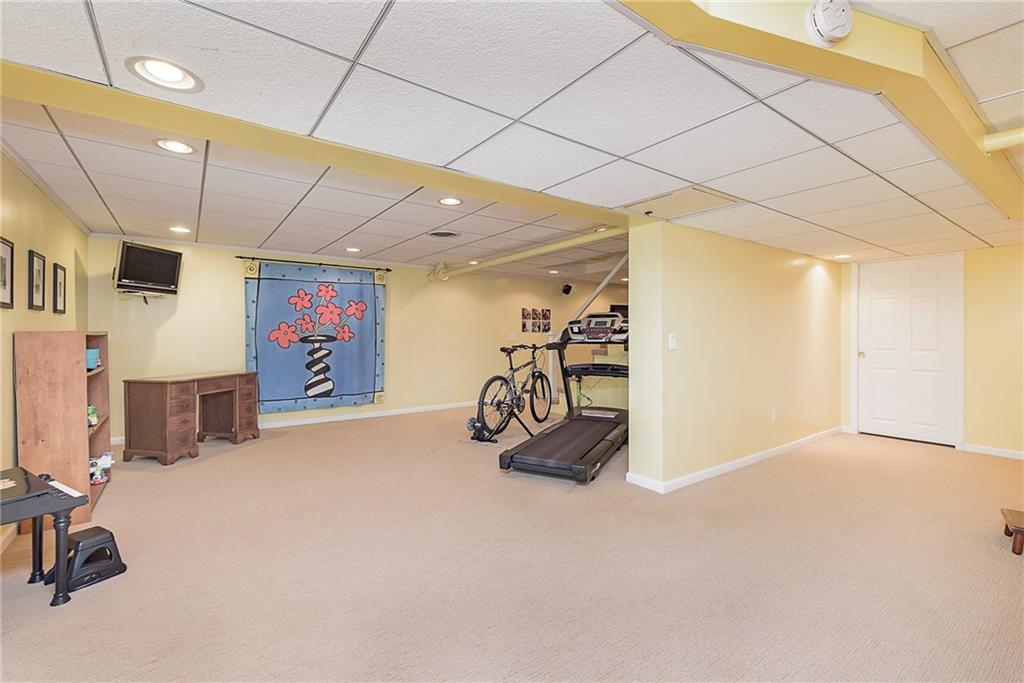 6226 Brokenhurst Road Indianapolis, IN 46220 - Photo 33 of 46 Gallery Image 33