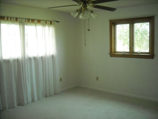 18409 Woodburn Road Woodburn, IN 46797 - Photo 16 of 17 Gallery Image 16