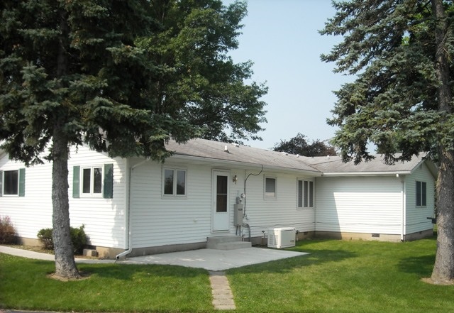 18409 Woodburn Road Woodburn, IN 46797 - Photo 4 of 17 Gallery Image 4