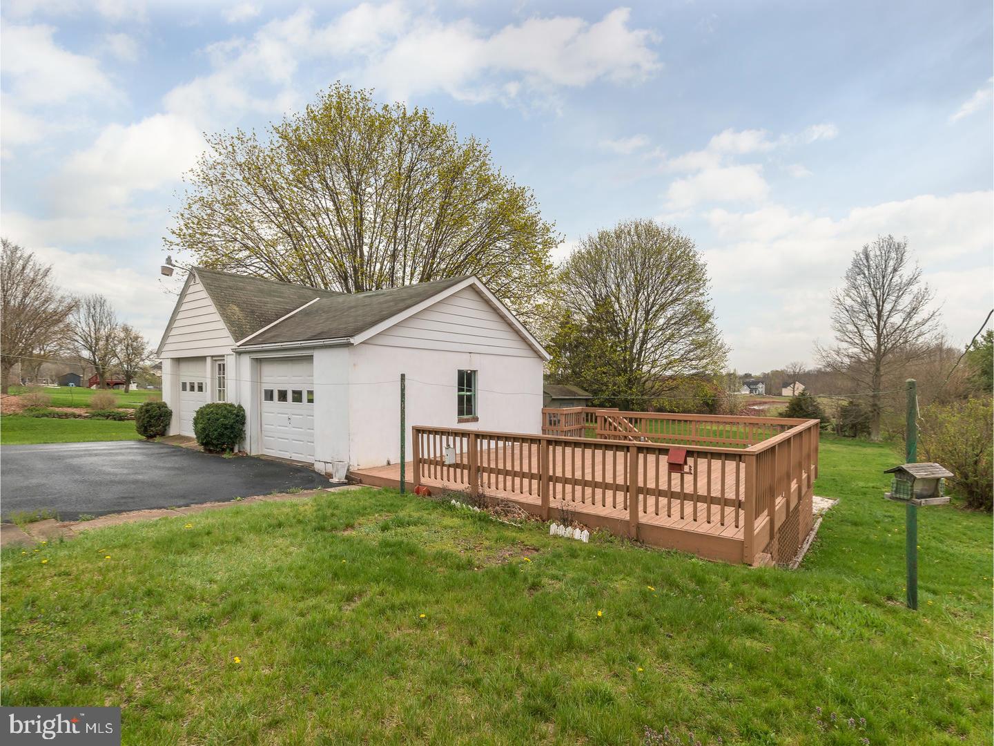 1330 Frye Road Pennsburg, PA 18073 - Photo 4 of 25 Gallery Image 4