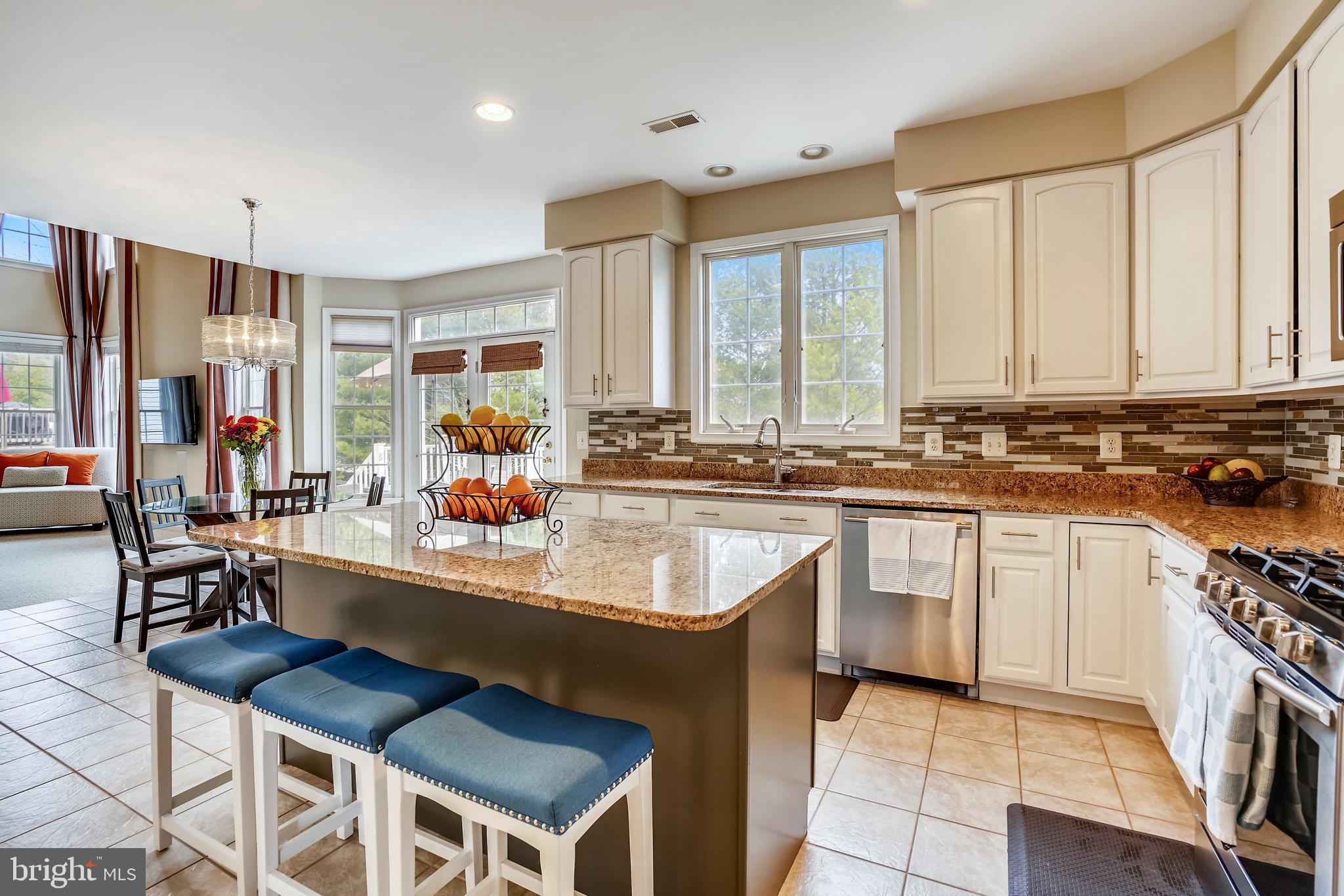 9617 Dapper Town Row Laurel, MD 20723 - Photo 9 of 36 Gorgeous kitchen