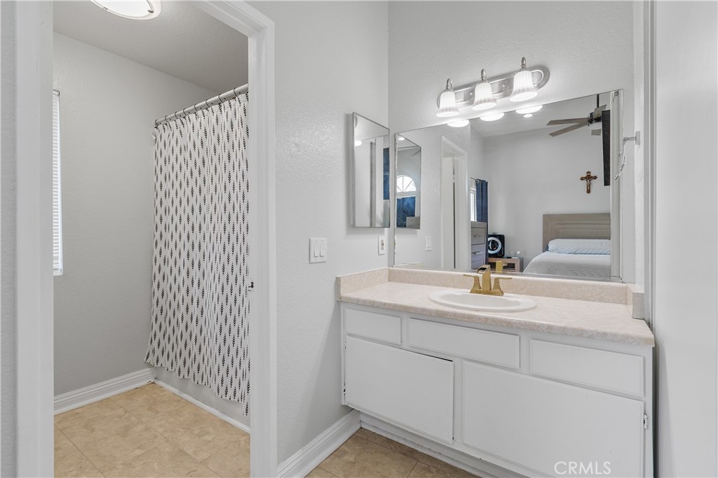 192 West Walnut Avenue, Unit A Rialto, CA 92376 - Photo 17 of 25 Master Bedroom Bathroom