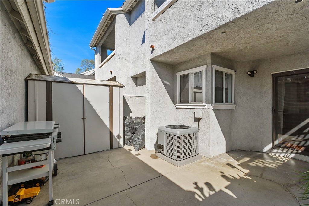 192 West Walnut Avenue, Unit A Rialto, CA 92376 - Photo 20 of 25 Private Patio