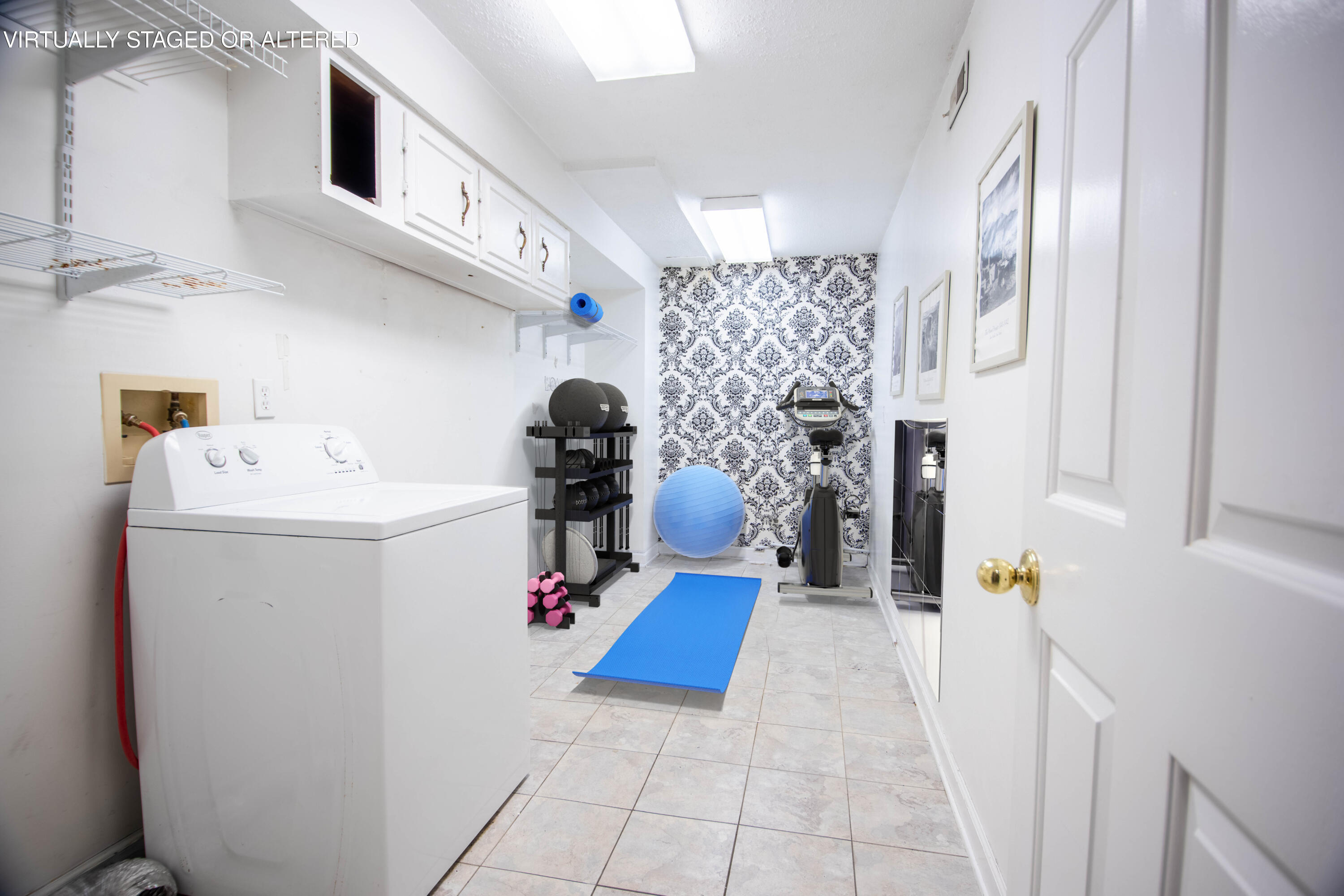 527 Winterview Lane Chattanooga, TN 37409 - Photo 30 of 53 Winterview laundry_excercise
