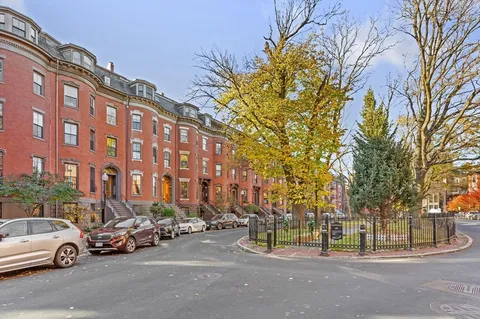 $629,000 | 41 Worcester Square, Unit 7, Boston, MA 02118