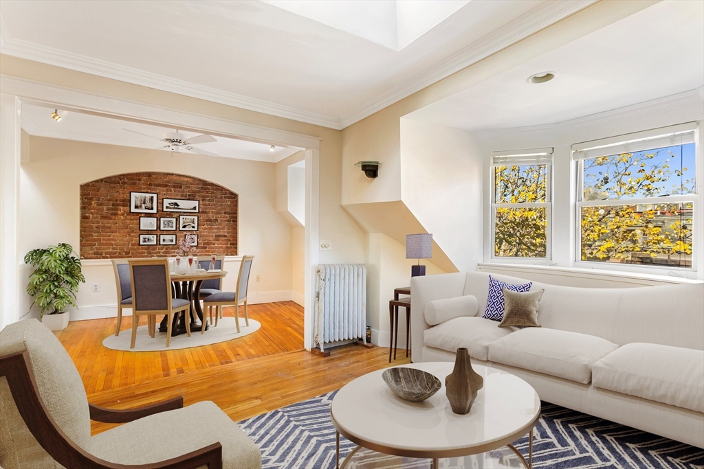 41 Worcester Square, Unit 7 Boston, MA 02118 - Photo 3 of 12