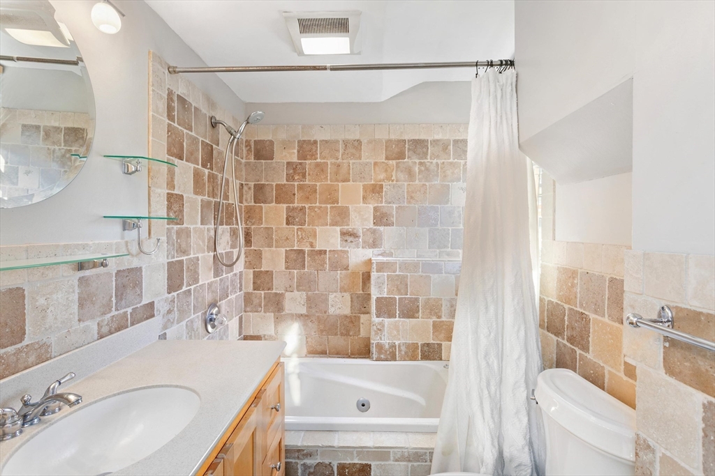 41 Worcester Square, Unit 7 Boston, MA 02118 - Photo 9 of 12