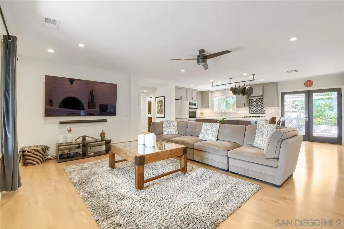 10162 Sierra Madre Road Spring Valley, CA 91977 - Photo 6 of 36