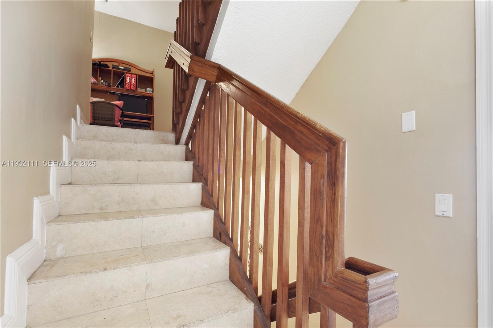 929 Southwest 11th Street, Unit H2 Miami, FL 33129 - Photo 18 of 46 a view of entryway