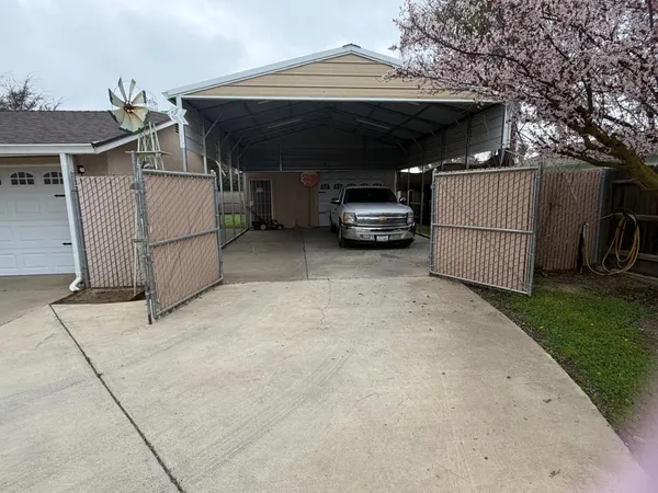 $365,000 | 5109 Center Avenue, Modesto, CA 95357