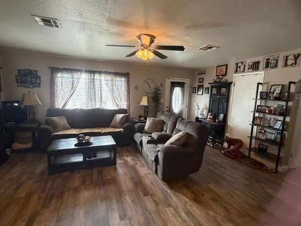 $365,000 | 5109 Center Avenue, Modesto, CA 95357
