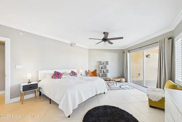 a view of a lake in middle of a city