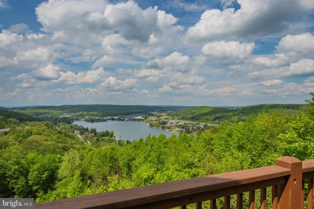 $178,000 | 758 Wisp Mountain Road, Unit 9A, McHenry, MD 21541