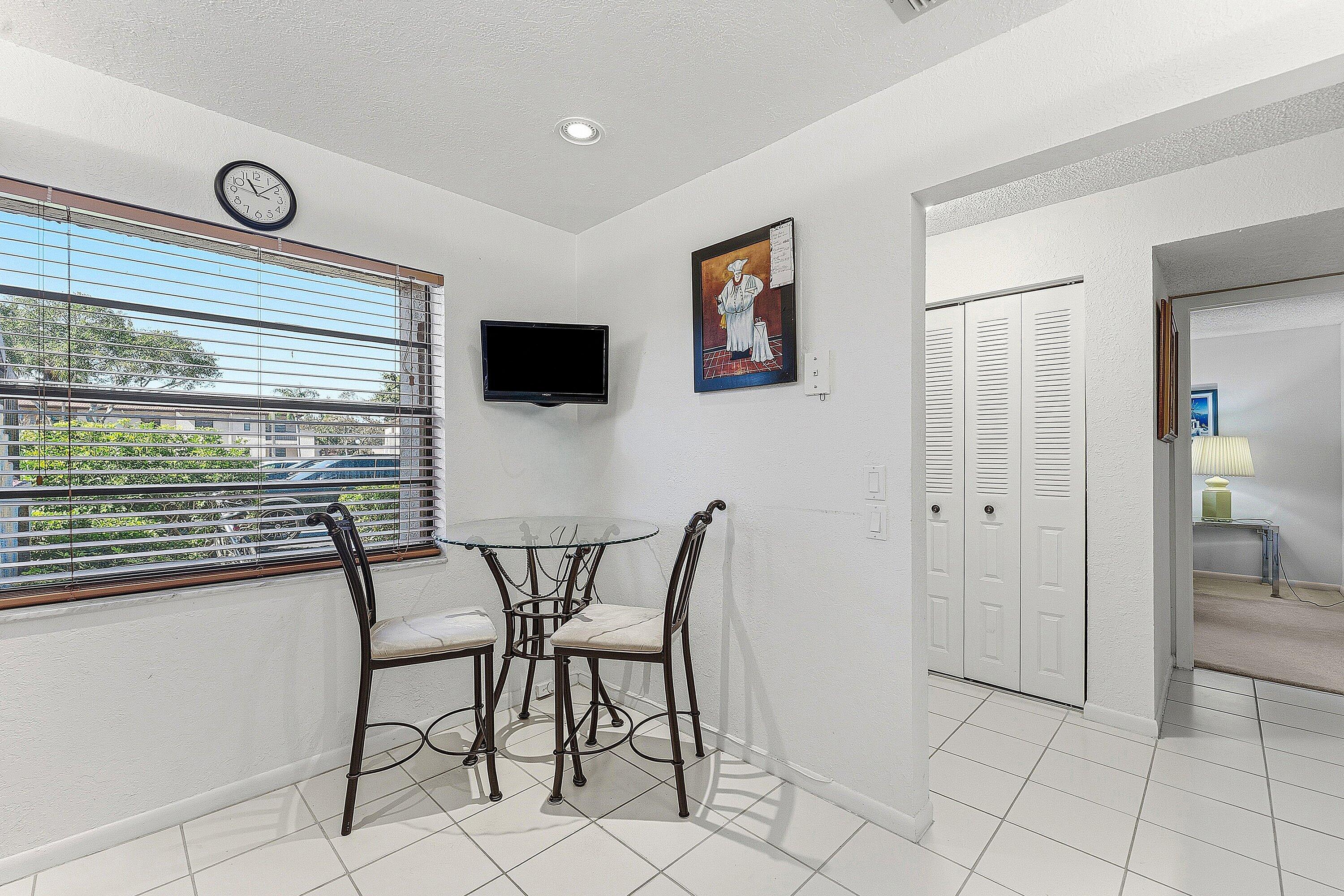 9283 Vista Del Lago, Unit G Boca Raton, FL 33428 - Photo 8 of 31 009-9283VistaDelLago-G-BocaRaton-FL-3342