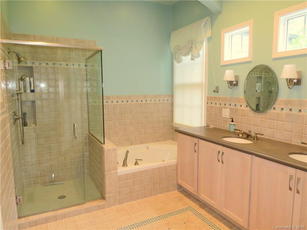 144 Meadowview Road, Unit V12 Brevard, NC 28712 - Photo 13 of 24 Gallery Image 13