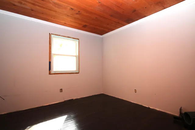 $279,000 | 10775 East V Avenue, Vicksburg, MI 49097