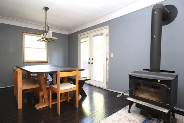 $275,000 | 10775 East V Avenue, Vicksburg, MI 49097