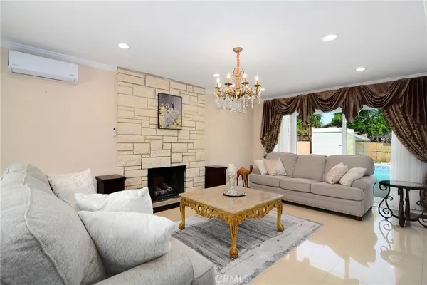 $1,375,000 | 6508 Moorcroft Avenue, Woodland Hills, CA 91303