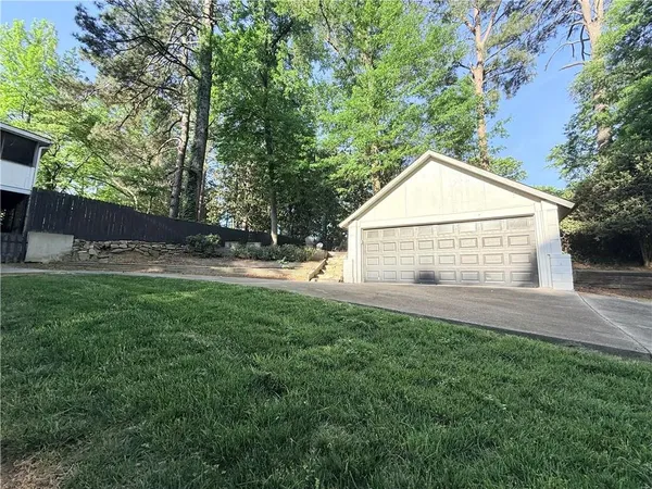 $2,400 | 1980 Kilburn Drive Northeast, Atlanta, GA 30324