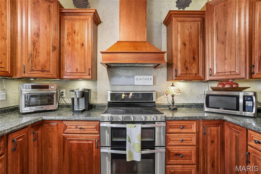 4389 Wagner Road Marine, IL 62061 - Photo 23 of 67