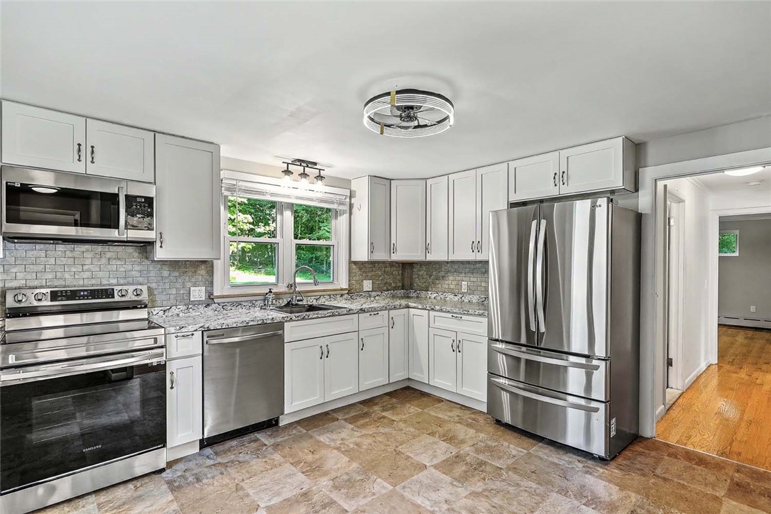 15 Highland Road Glocester, RI 02814 - Photo 11 of 43 Kitchen