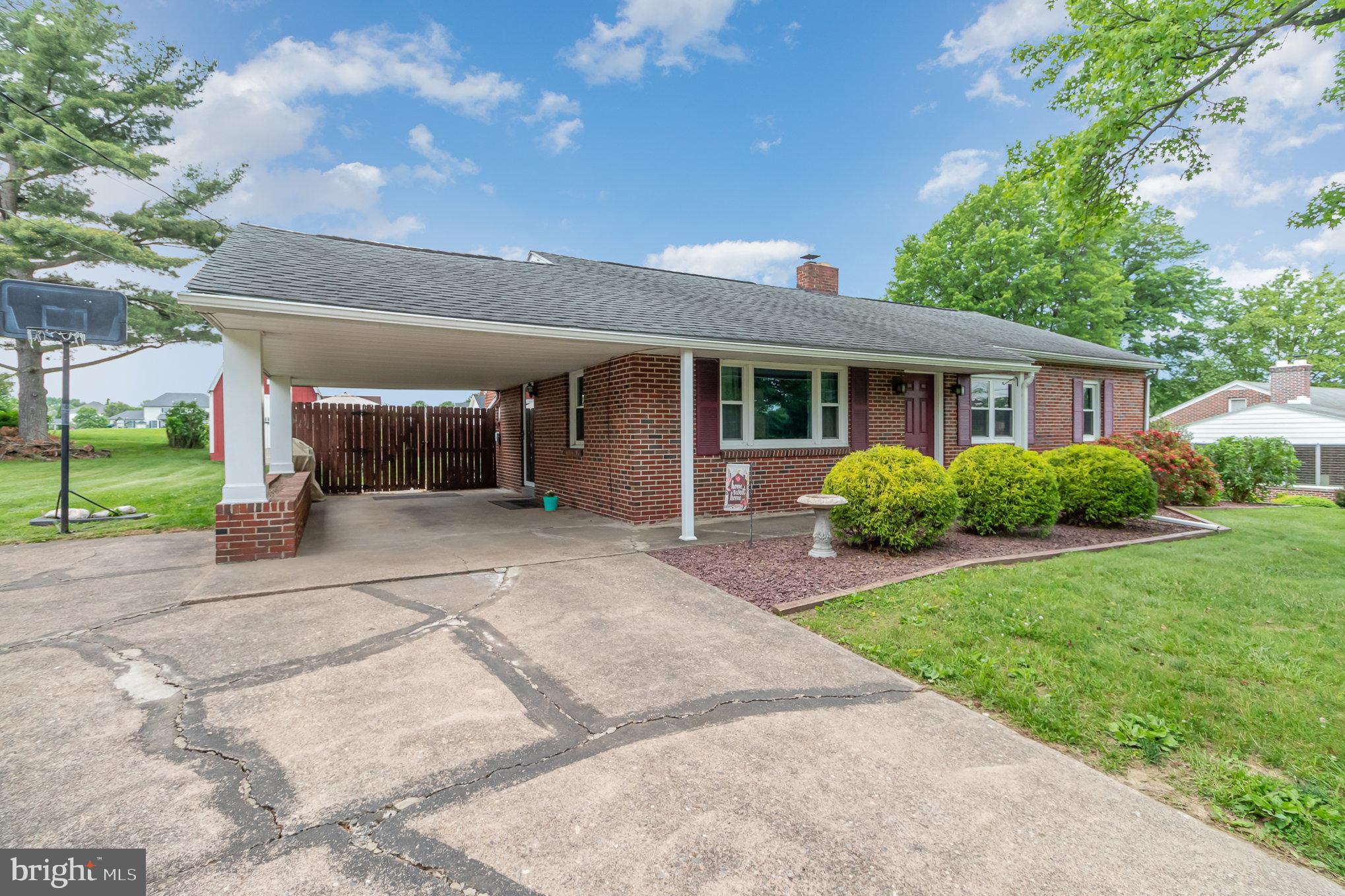 116 Deaven Road Harrisburg, PA 17112 - Photo 3 of 35 Gallery Image 3