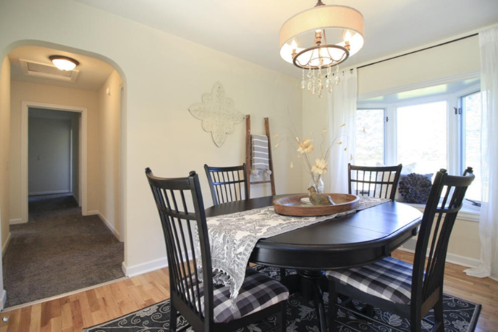 11612 South Sprinkle Road Vicksburg, MI 49097 - Photo 7 of 24 Bay Window