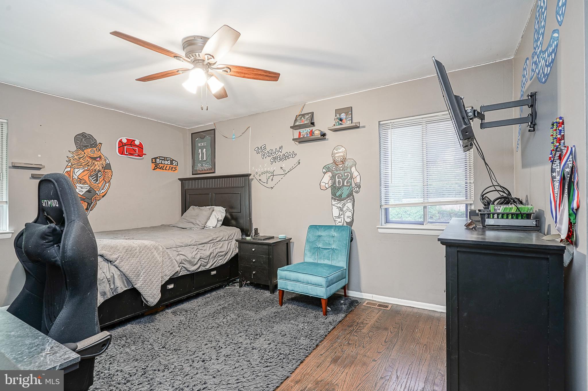 47 Bryant Road Blackwood, NJ 08012 - Photo 12 of 21 a bedroom with a bed and a window