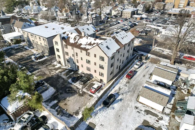 $399,000 | 17 Leroy Place, Unit 1A, Red Bank, NJ 07701