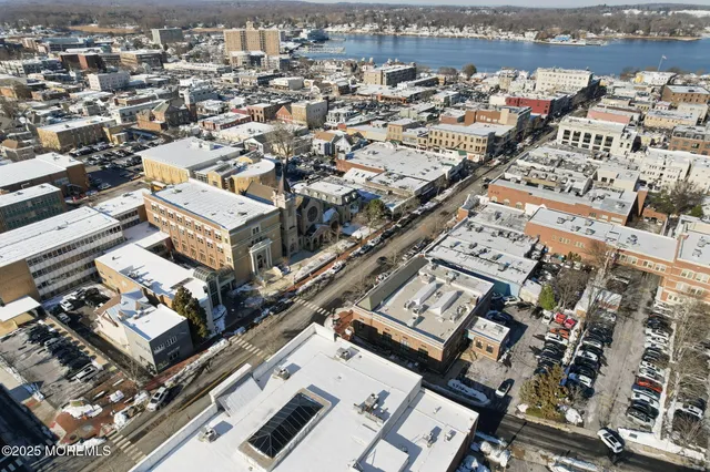 $399,000 | 17 Leroy Place, Unit 1A, Red Bank, NJ 07701