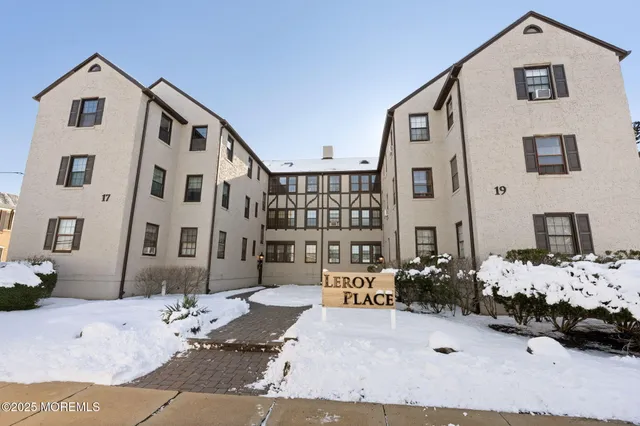 $399,000 | 17 Leroy Place, Unit 1A, Red Bank, NJ 07701